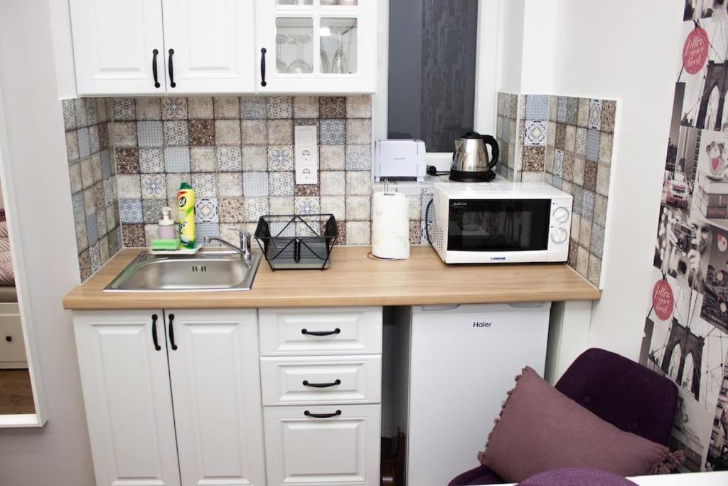 Broadway B1 Apartment *